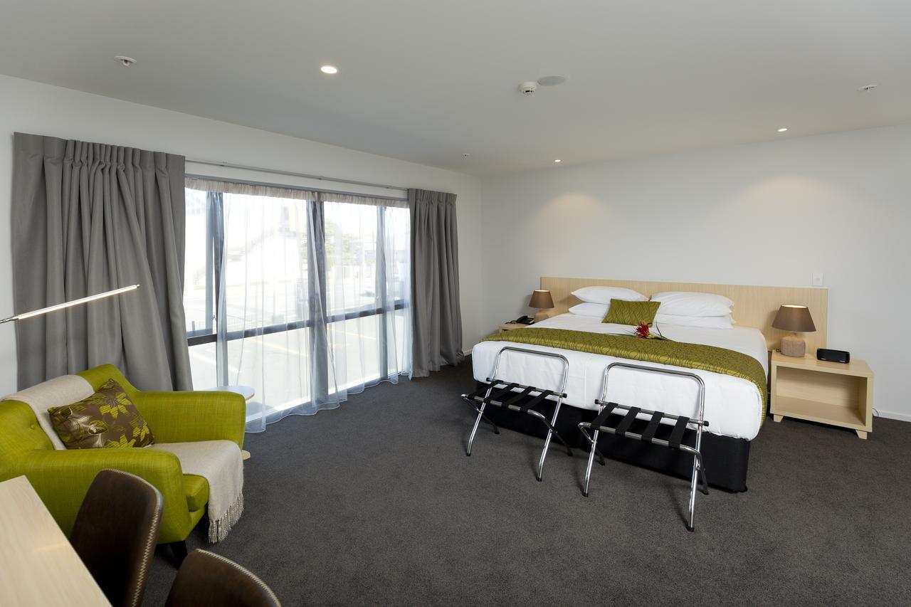 2 On Whiteleigh And 239 On Lincoln Motel Christchurch Eksteriør billede A typical hotel room